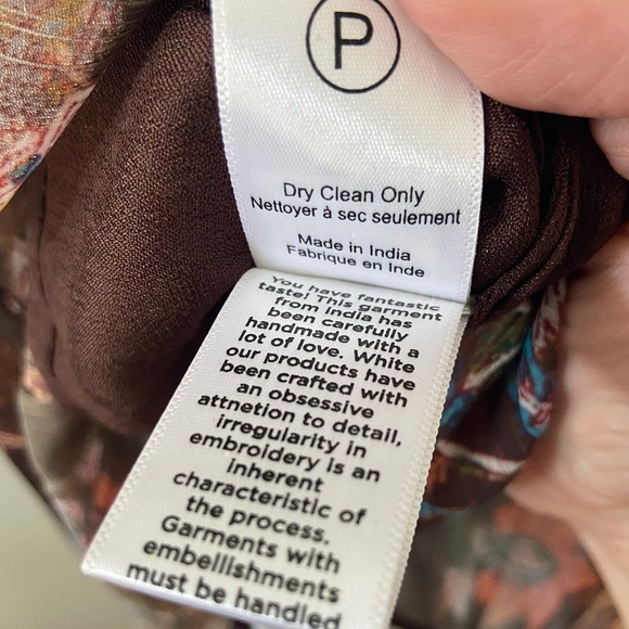 Hemant & Nandita Pleated Floral Blouse size Small - Picture 10 of 16